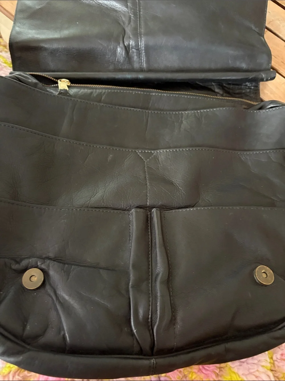 FRYE black leather messenger bag
